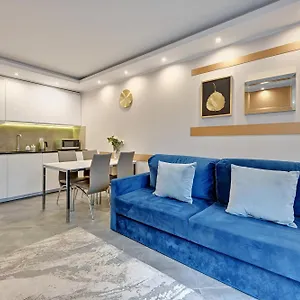 https://old-town-apartament.gdanskhotel.org